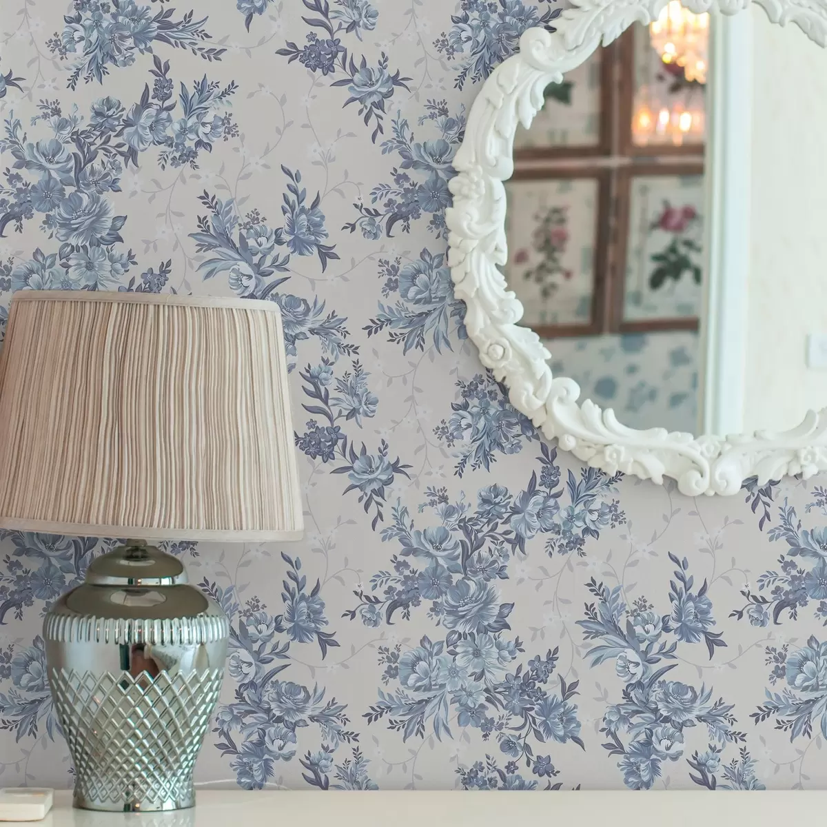 Bakgrund Fina blommor och blad i blå och blå färger på en ljus bakgrund a00027