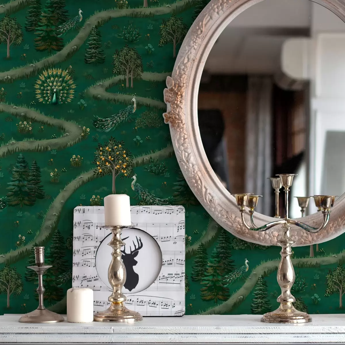 Bakgrund Slingrande stig med påfåglar och citronträd a00041