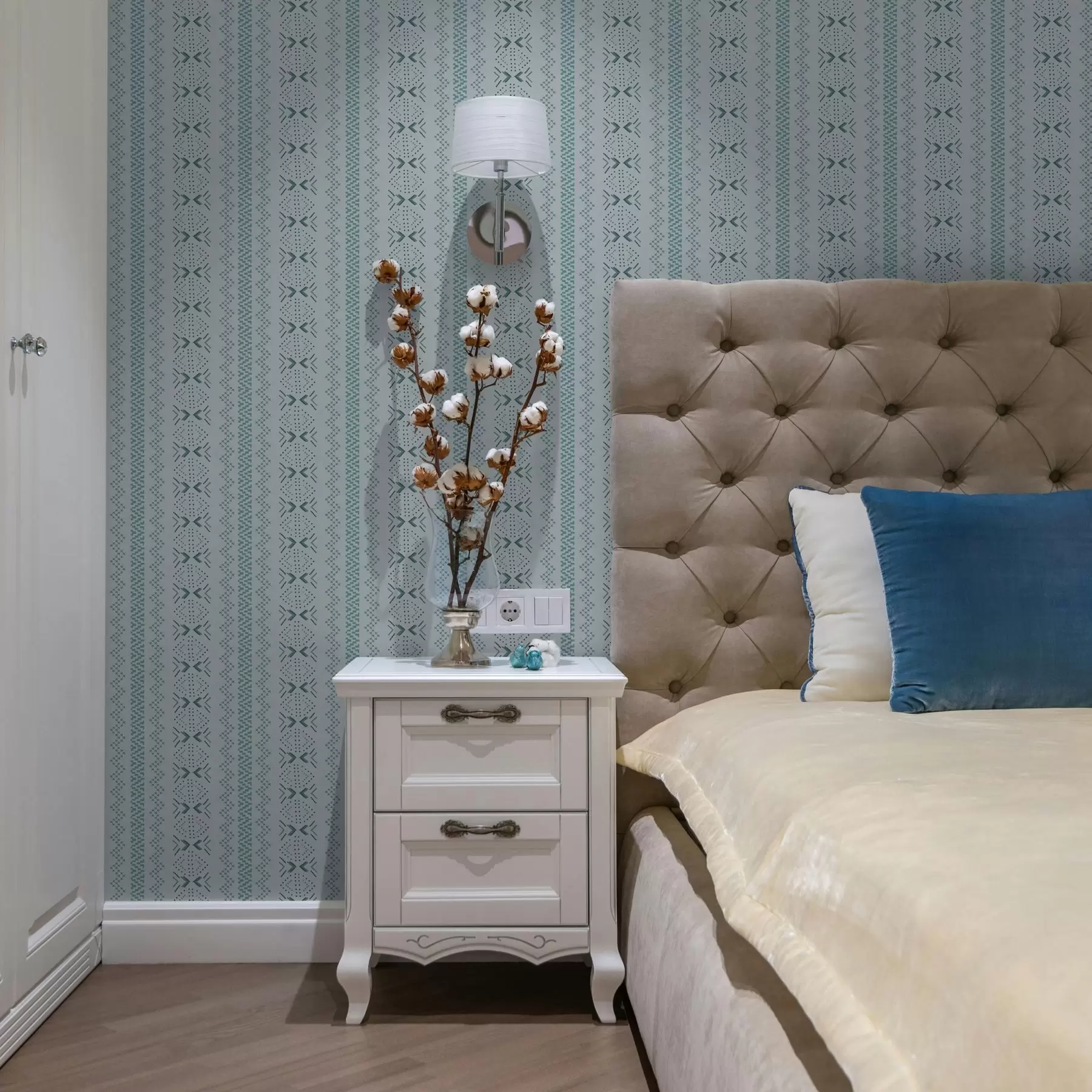 Fototapet Geometri med ukrainskt broderi på blå bakgrund a00139