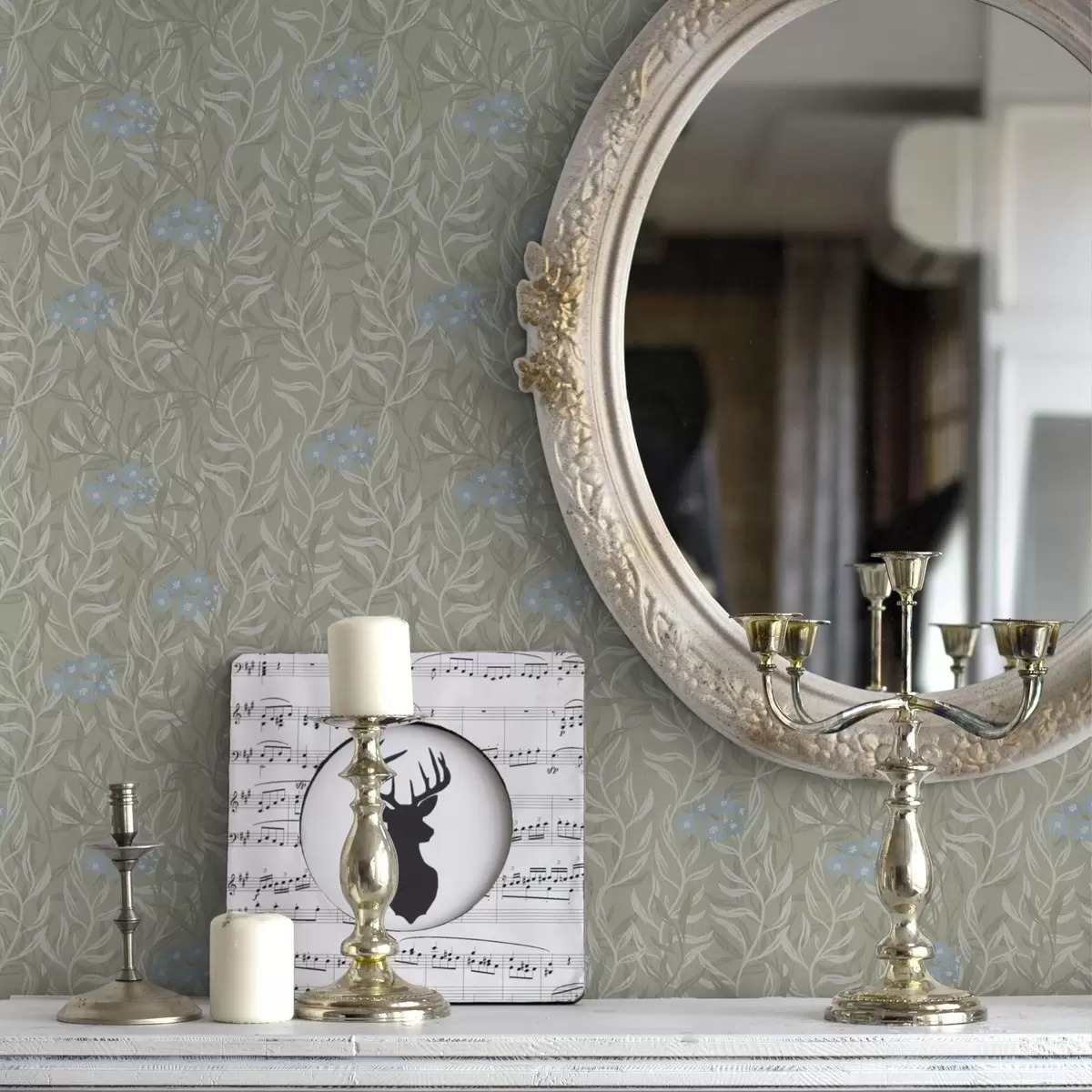 Bakgrund Grön bakgrund med vita grenar och blå blommor a00268v1