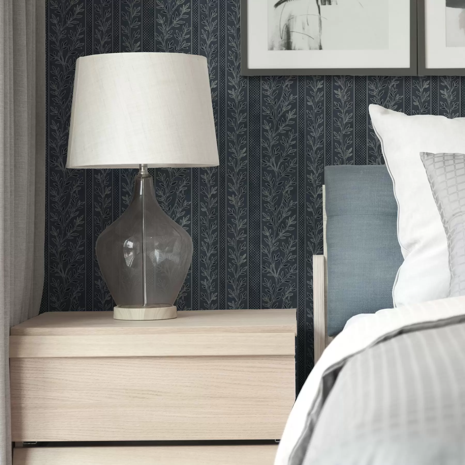 Fototapet Randigt mönster med kvistar på en blå bakgrund a00425