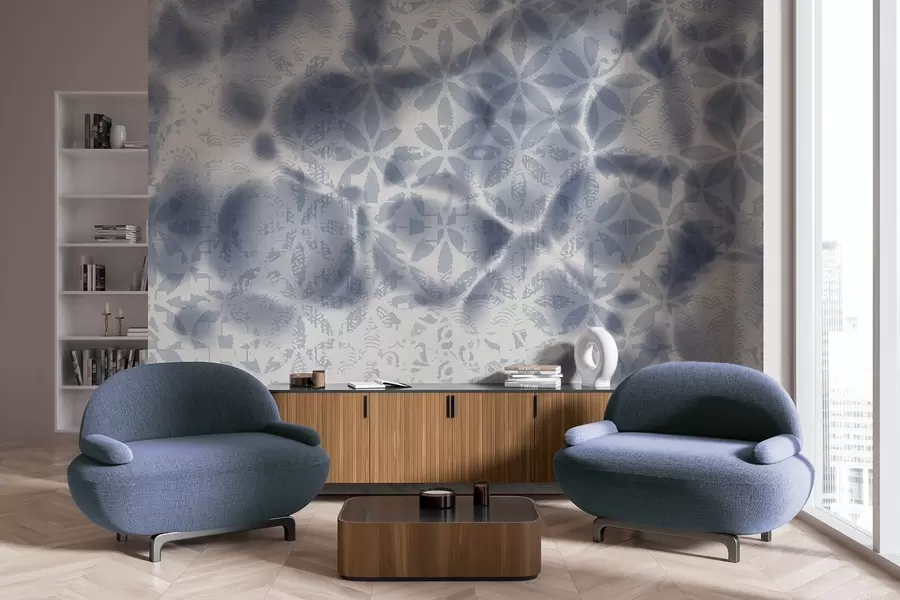 Fototapet Abstrakt texturerad konst med blått blommönster, bleknad och suddig effekt, vilket skapar en mjuk och drömsk atmosfär w09322