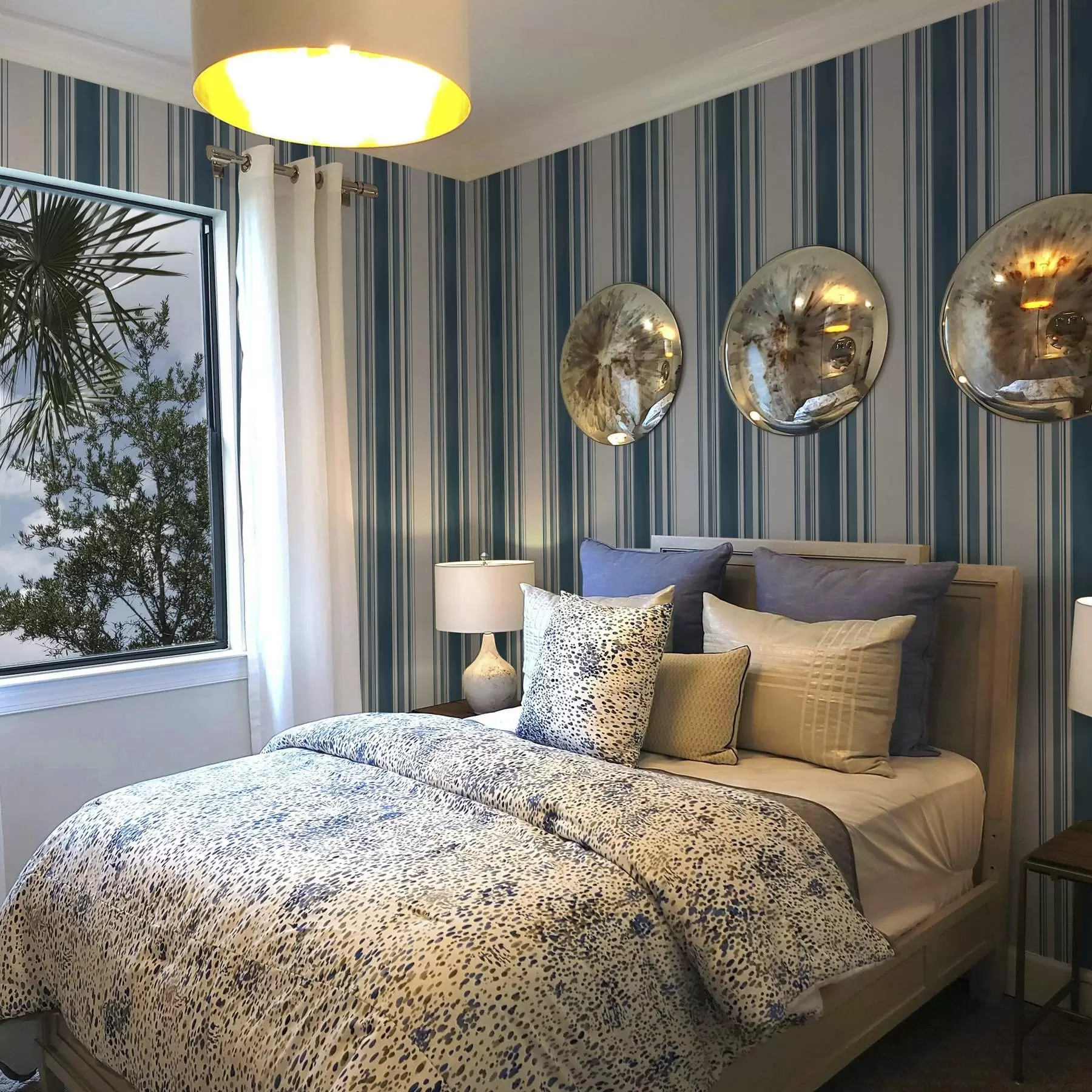 Fototapet Blå ränder med vita mellanrum a00525