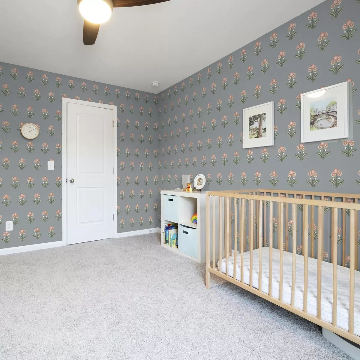 Bakgrund Stiliserade blommor på gråblå bakgrund, varm färgskala a00494