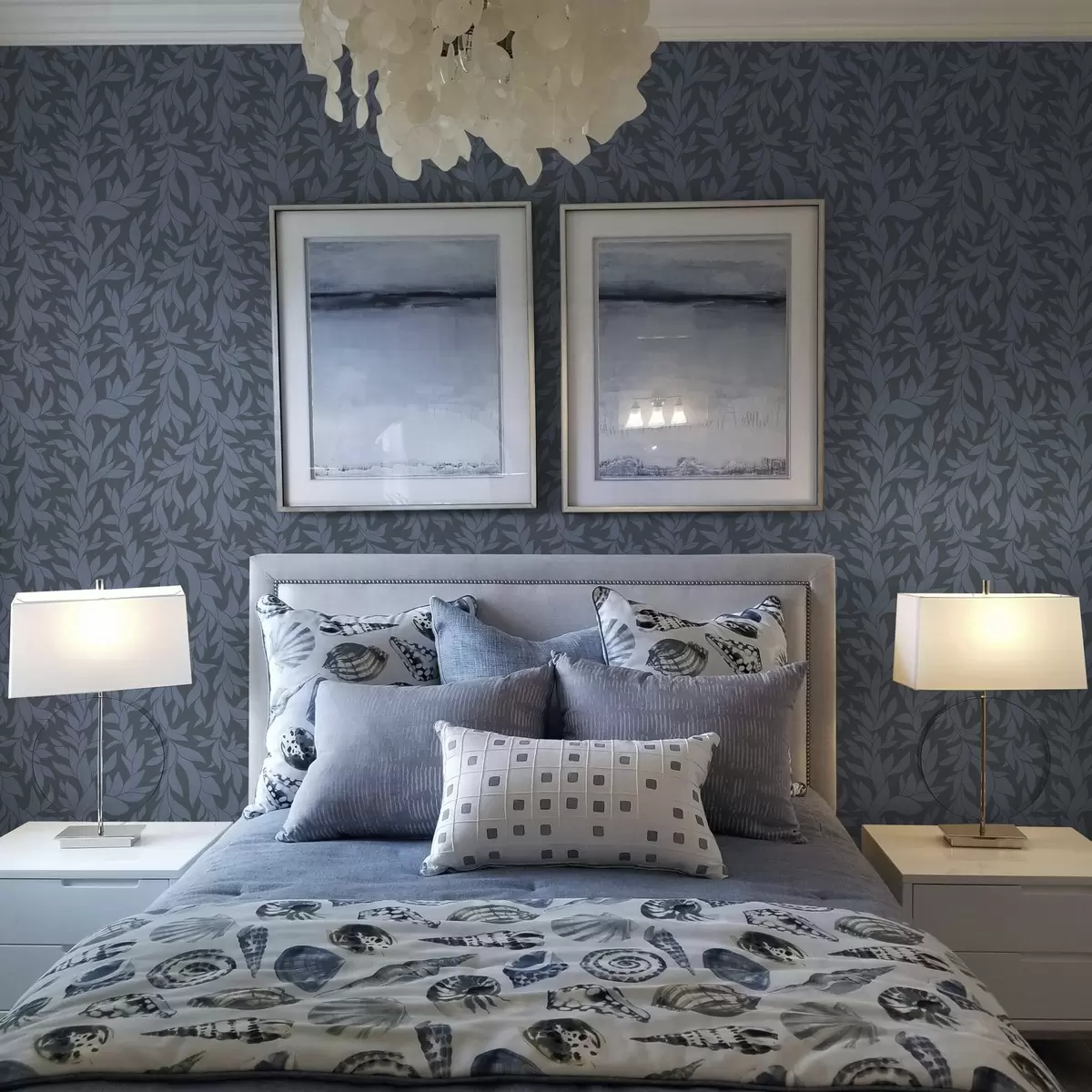 Bakgrund Grafitblå bakgrund och blå blad, strukturerad penseldrag a00616v2