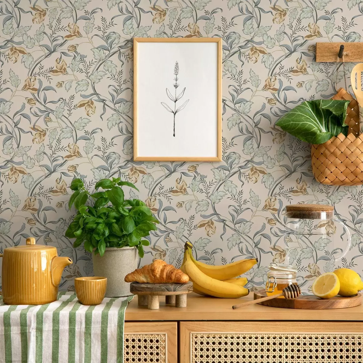 Bakgrund Vintageblommor med blått bladverk på krämfärgad bakgrund a00717