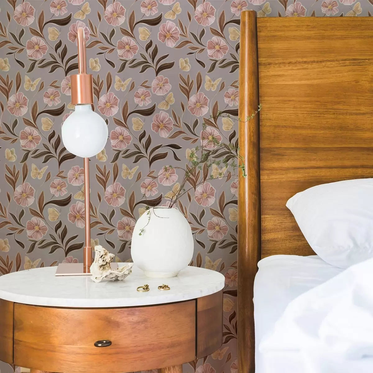 Bakgrund Rosa blommor och fjärilar på en gråbeige bakgrund a00633