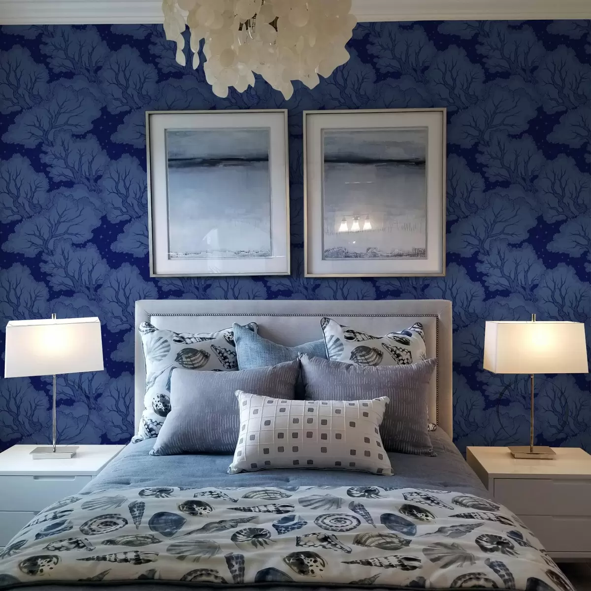 Bakgrund Silhuetter av träd under en stjärnhimmel i blå nyanser a00798