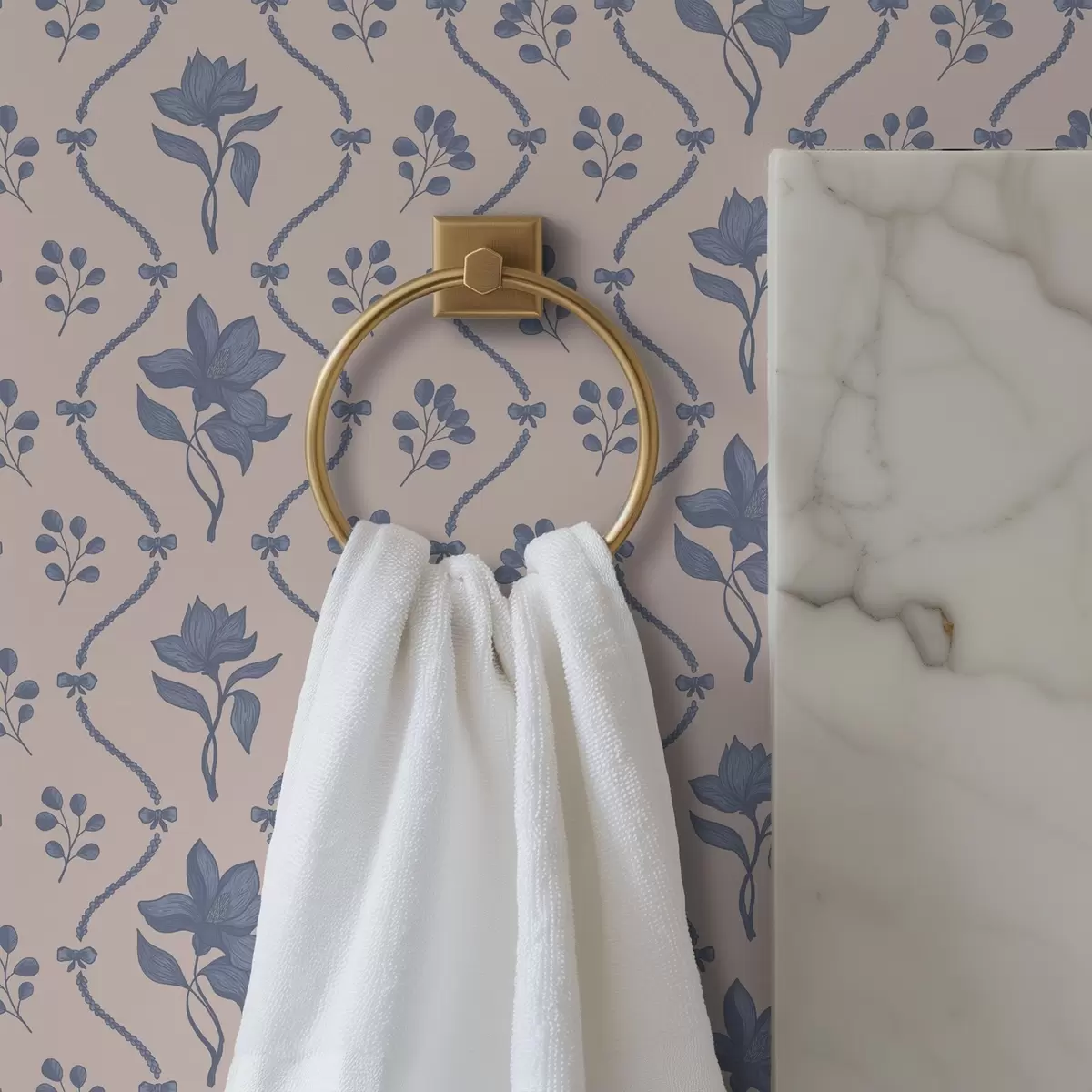 Bakgrund Små blommor och band i blå och rosa nyanser a00808v3