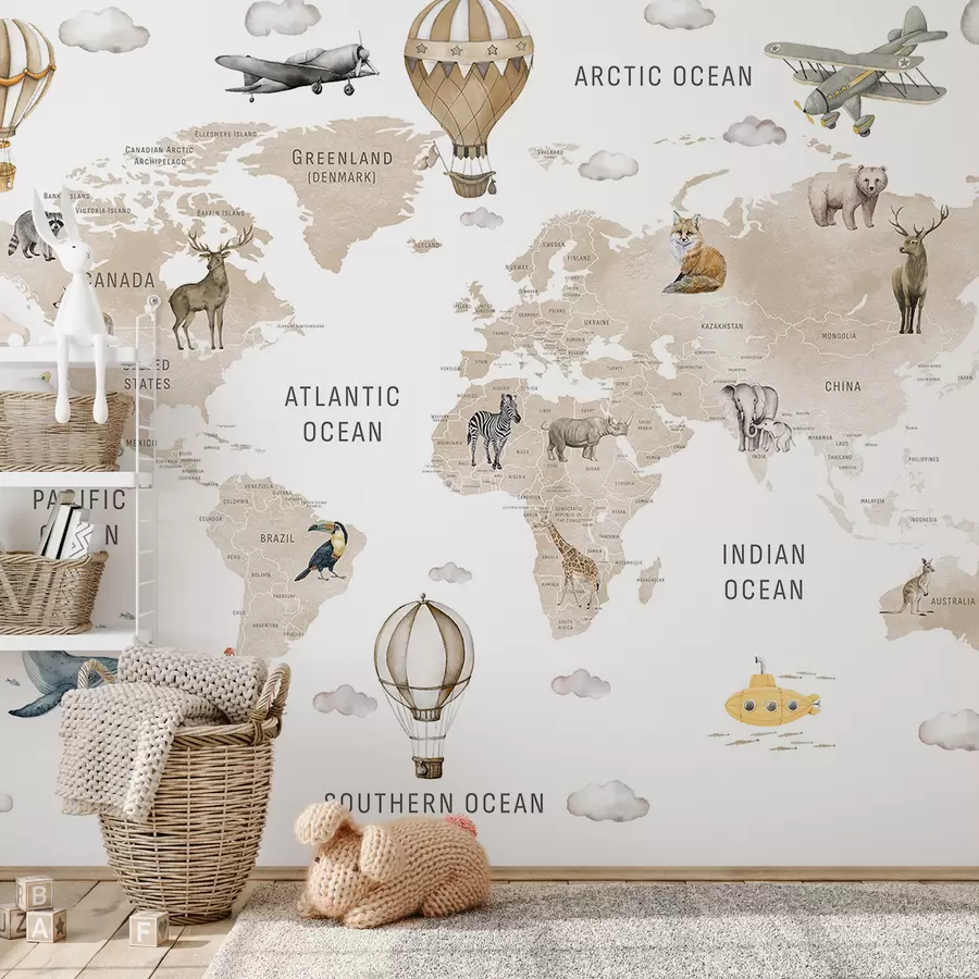 Fototapet Barnkarta i akvarellstil med djur och varmluftsballonger. Engelska språket. Beige färg. c00001env2