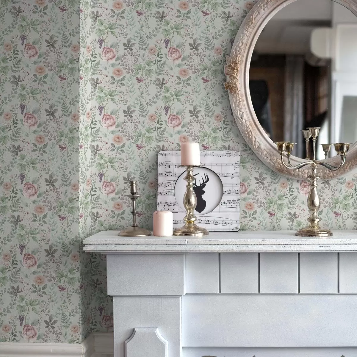 Bakgrund Pastellfärgad trädgård med rosor, ormbunkar och vindruvor a00867