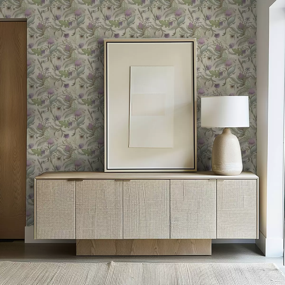 Bakgrund Lila knoppar och mjuk grönska på en krämfärgad bakgrund a00930v2