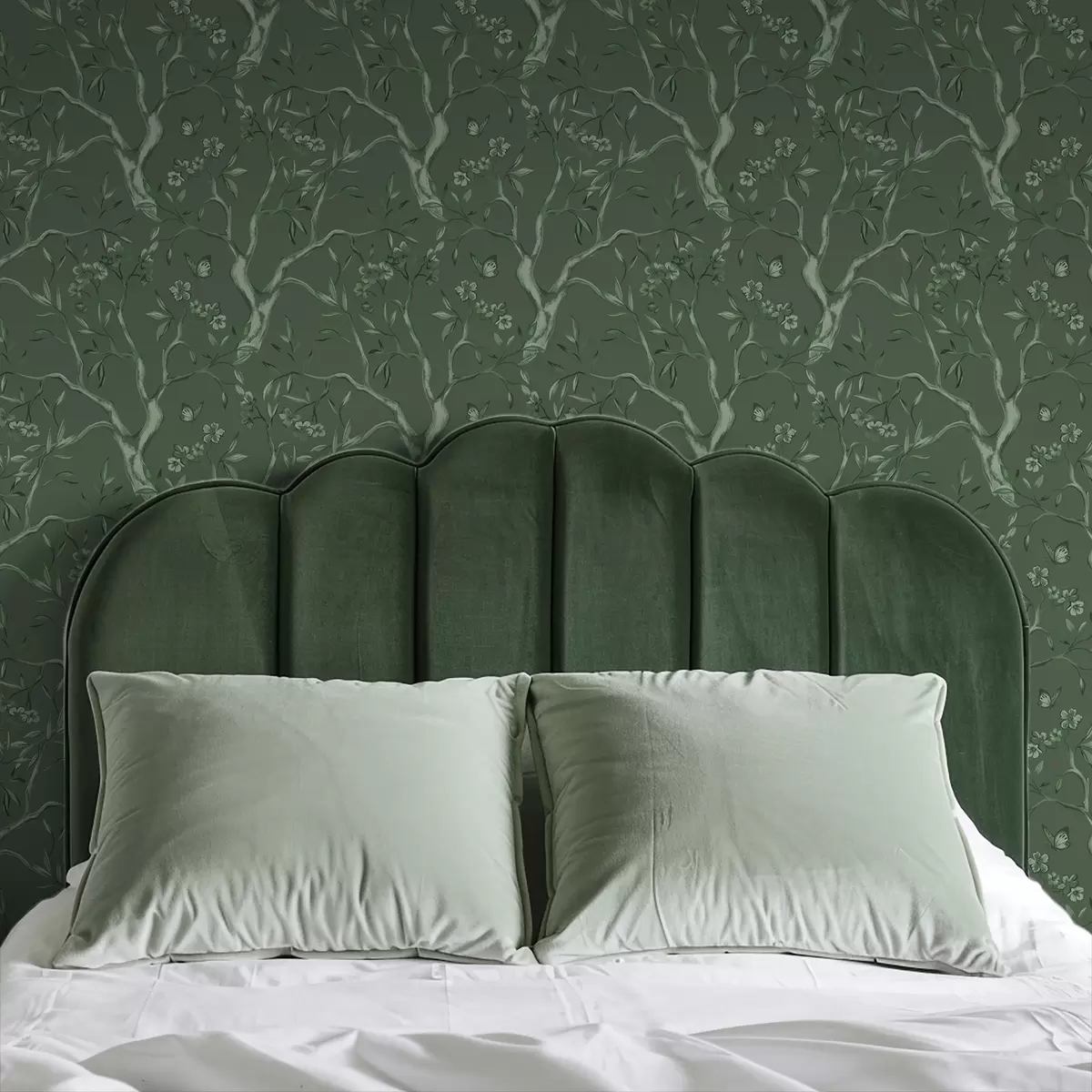 Bakgrund Gröna blommande grenar med fjärilar på en mörk bakgrund a00951v3