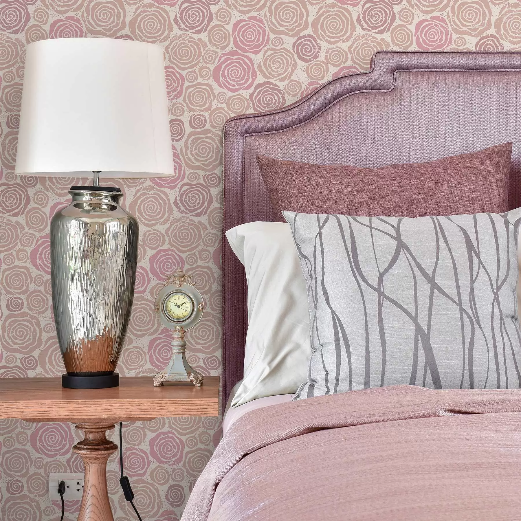 Fototapet Spirala rosa rosor och stänk på en ljus bakgrund a00955