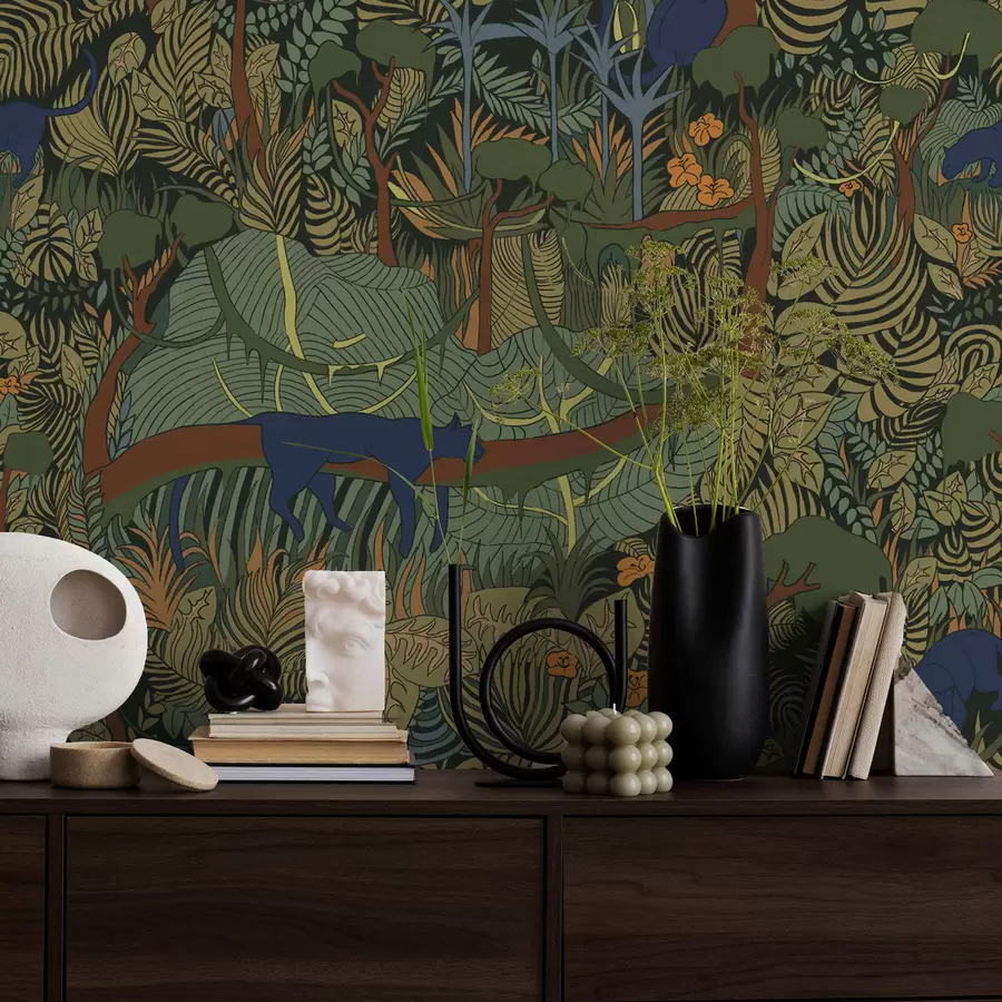 Fototapet Mörk skogsscen med djur a01108v1