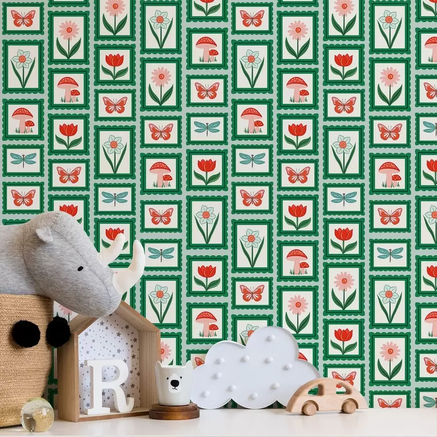 Fototapet Blommor, svampar och fjärilar i ram a01175