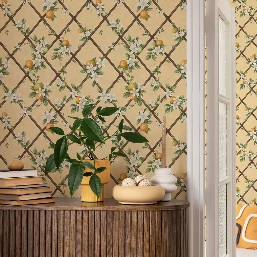 Fototapet Blommor och citrusfrukter på en krämfärgad bakgrund med ett galler a01261v2